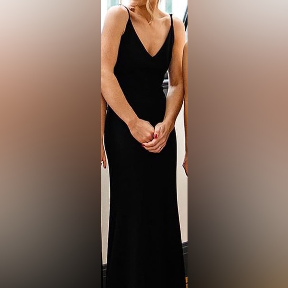 Lulu’s sleeveless black bridesmaid or formal dress